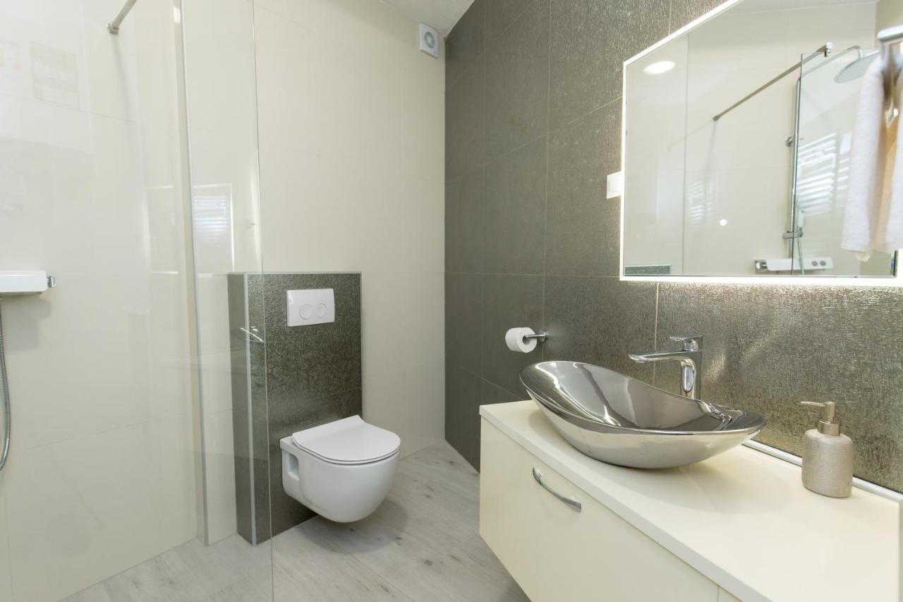 Apartmani I Sobe Pejacevic Osijek Zewnętrze zdjęcie