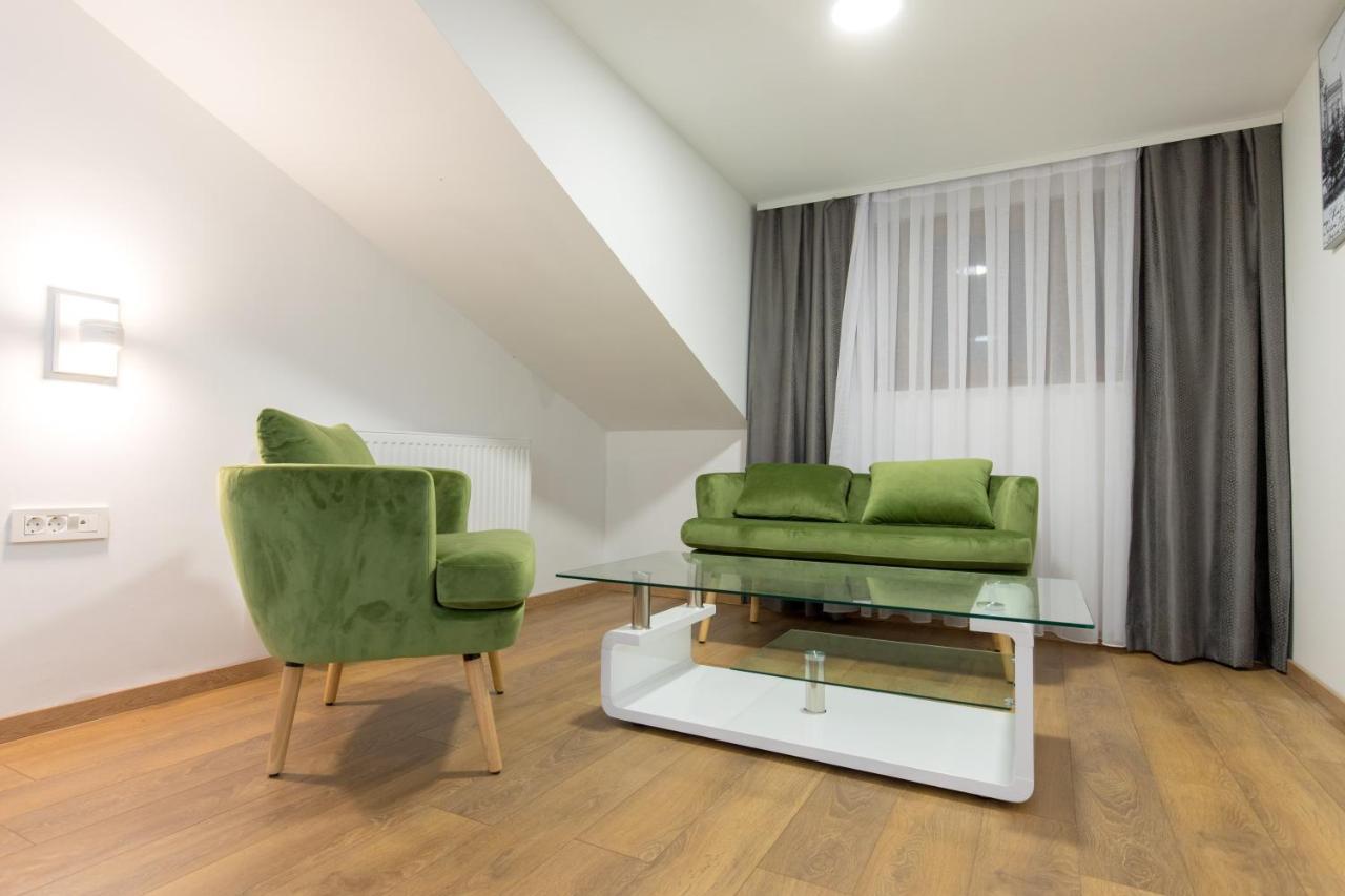 Apartmani I Sobe Pejacevic Osijek Zewnętrze zdjęcie