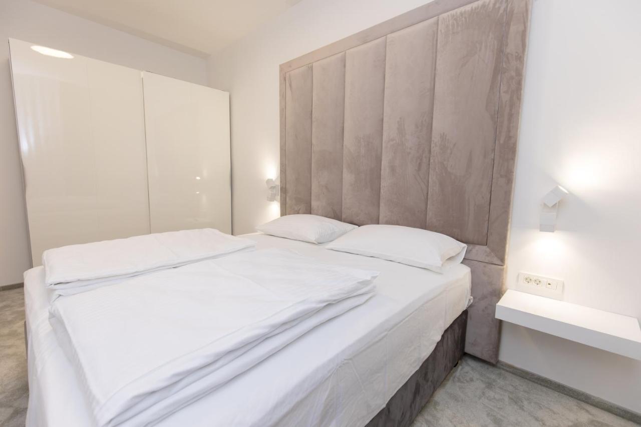 Apartmani I Sobe Pejacevic Osijek Zewnętrze zdjęcie