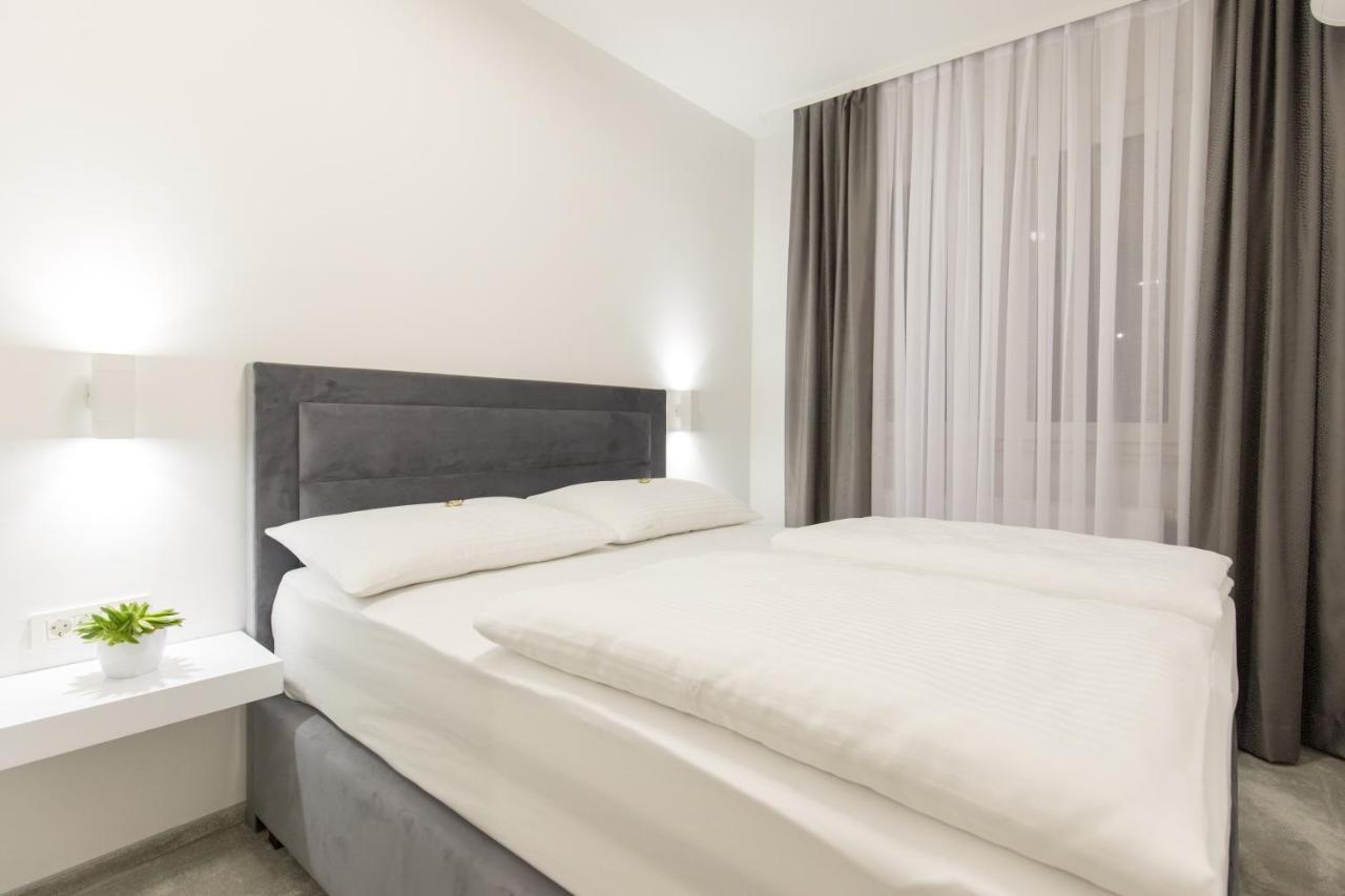 Apartmani I Sobe Pejacevic Osijek Zewnętrze zdjęcie