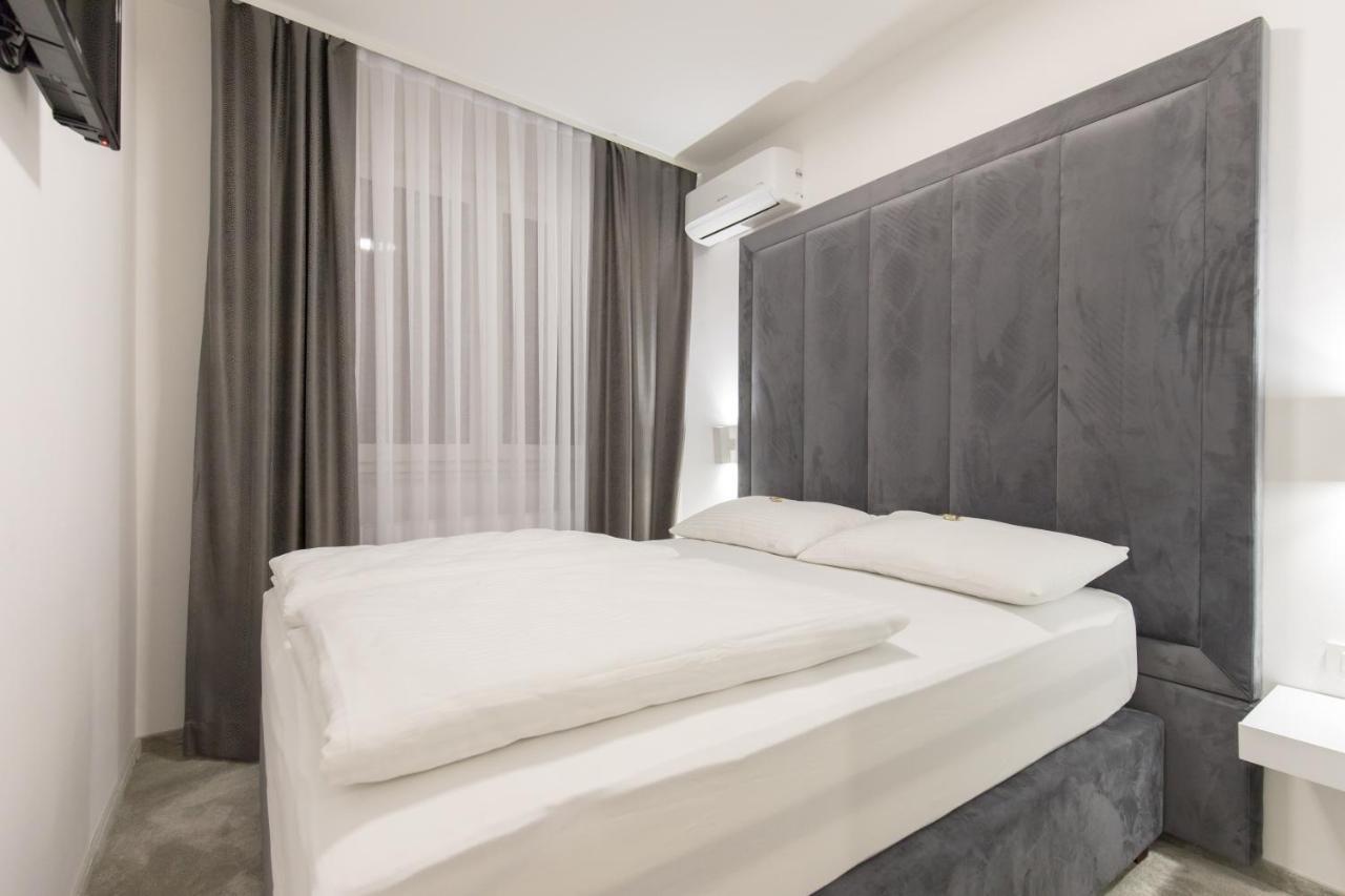 Apartmani I Sobe Pejacevic Osijek Zewnętrze zdjęcie